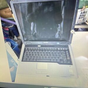 Toshiba satellite A55-S1064 tested but need to be wiped clean